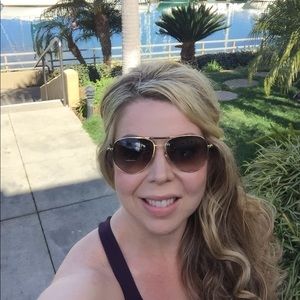Meet your Posher, Jen